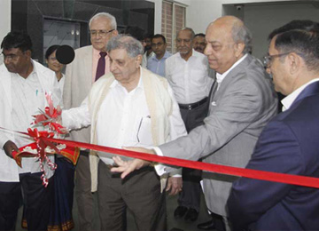 dr-cyrus-poonawalla-inaugurated-new-building-for-hearing-impaired
